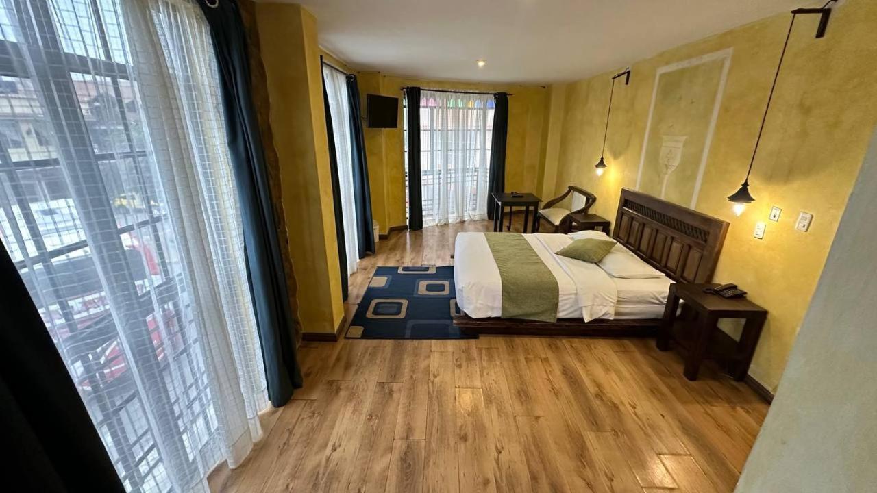 Hotel Noris Alausí Zewnętrze zdjęcie